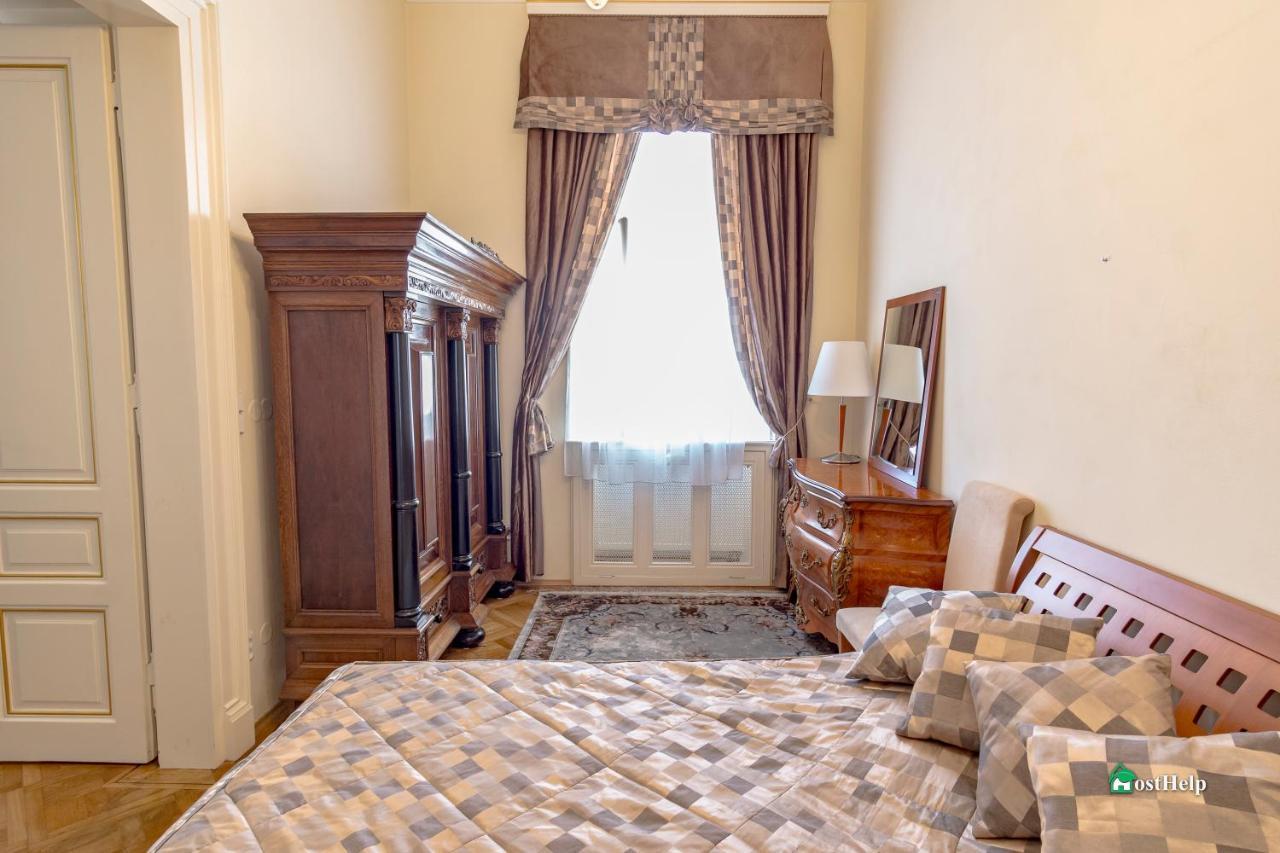 Villa With Hot-Tub, Terrace And Garden, Wenceslass Square פראג מראה חיצוני תמונה
