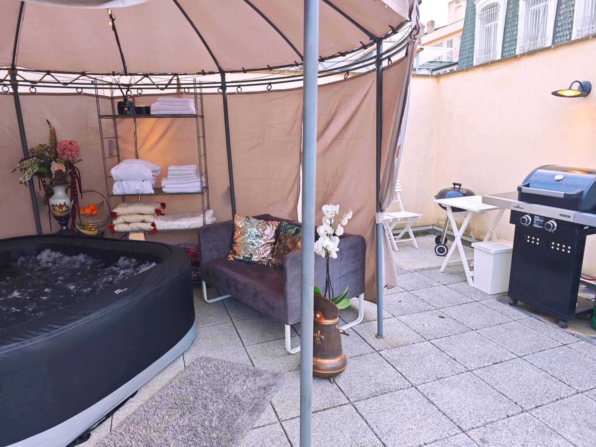 Villa With Hot-Tub, Terrace And Garden, Wenceslass Square פראג מראה חיצוני תמונה