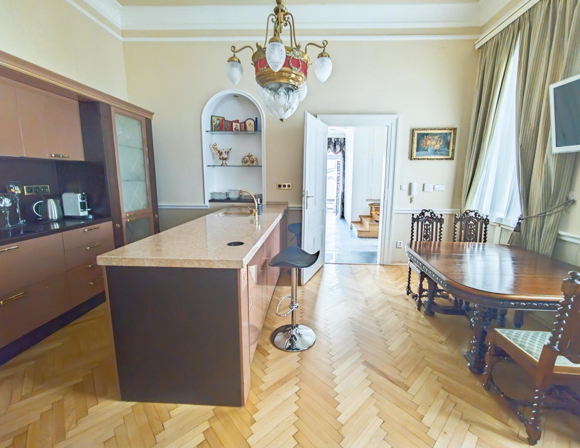 Villa With Hot-Tub, Terrace And Garden, Wenceslass Square פראג מראה חיצוני תמונה