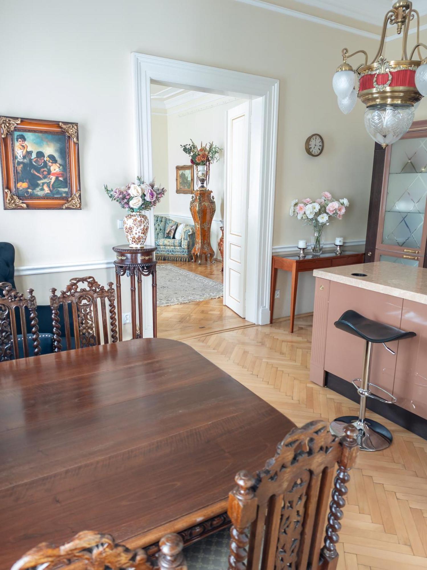 Villa With Hot-Tub, Terrace And Garden, Wenceslass Square פראג מראה חיצוני תמונה